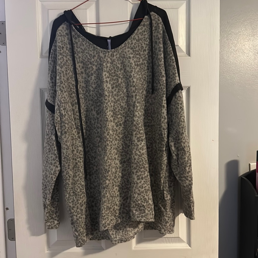Boutique sweater/hoodie